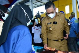 Wali Kota Kendari Sulkarnain Pastikan Stok Bahan Pokok Aman Hingga Lebaran - JPNN.com Sultra