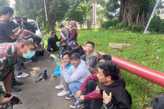 Ada 14 Orang Diduga Penyusup Demo Mahasiswa 11 April Ditangkap di Depan TVRI - JPNN.com Sultra