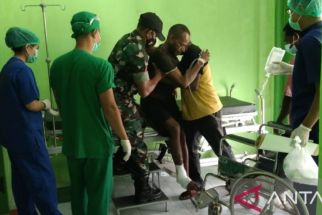 Detik-detik Menegangkan saat Pos Ramil TNI Diserang Warga Bersenjata Parang - JPNN.com Sultra