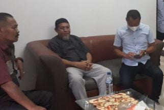 Korupsi Dana Desa, Mantan Penjabat Bupati Buteng Ditangkap di Masjid - JPNN.com Sultra
