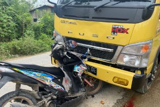 Tabrakan Motor Vs Truk, Siswa SMK 4 Kendari Tewas di Tempat - JPNN.com Sultra