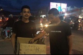 Mahasiswa di Kendari Galang 1.000 Koin Untuk Jokowi Seusai Menaikan Harga BBM Subsidi - JPNN.com Sultra