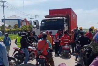 Buruh Boikot Aktivitas Bongkar Muat di Pelabuhan Bungkutoko - JPNN.com Sultra