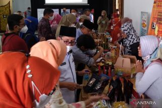Festival Kuliner Sumbar Bakal Kirimkan Rendang untuk Presiden Joko Widodo - JPNN.com Sumbar