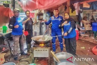Tagana Kota Solok Siapkan 2.000 Nasi Bungkus untuk Korban Gempa - JPNN.com Sumbar