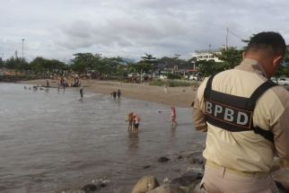 BPBD Bangun Pos Darurat Antisipasi Wisatawan Tenggelam di Pantai Padang - JPNN.com Sumbar