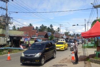 Lalu Lintas Jalur Pekanbaru-Payakumbuh Macet, Ternyata Ini Penyebabnya - JPNN.com Sumbar