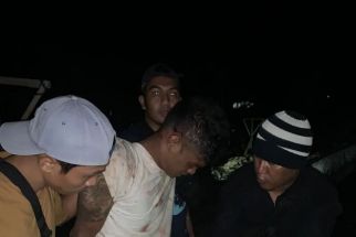 Samaran Terungkap, Dua Polisi Ditusuk Penjual Narkoba - JPNN.com Sumbar