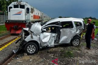 Angka Kecelakaan di Perlintasan Kereta Api Sumbar Tinggi - JPNN.com Sumbar