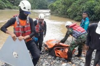 Perahu Ditabrak Kayu Besar di Sungai Batang Hari,  Seorang Ditemukan Meninggal - JPNN.com Sumbar