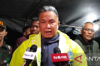 Wakapolda Sumbar Tutup Jalur Pendakian dan Operasi Pencarian di Gunung Marapi - JPNN.com Sumbar