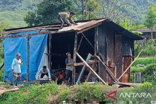 BPBD Kabupaten Solok Bangun Rumah Darurat untuk Korban Longsor - JPNN.com Sumbar