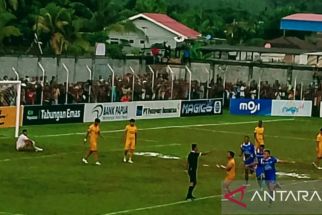 PSBS Biak Menapakkan Satu Kaki di Podium Gelar Juara Liga 2 setelah Melibas Semen Padang FC - JPNN.com Sumbar