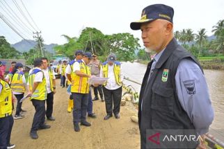 Gubernur Sumbar Minta Respons Cepat Seluruh Pihak Menghadapi Banjir Lahar Hujan - JPNN.com Sumbar