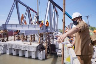 Pembangunan Jembatan Sicanang Dikebut, Bobby Nasution Memastikan Selesai Tahun Ini - JPNN.com Sumut