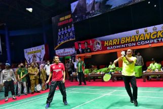 Edy Rahmayadi dan Pemain Legendaris Badminton Lawan Irjen Panca, Siapa yang Menang? - JPNN.com Sumut