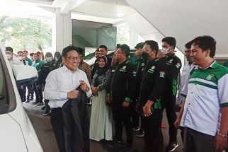 Teriakan "Gus Muhaimin Presiden" Sambut Kedatangan Muhaimin Iskandar di Medan - JPNN.com Sumut