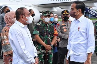 Presiden Jokowi Tiba di Sumut, Lihat Siapa yang Menyambut - JPNN.com Sumut