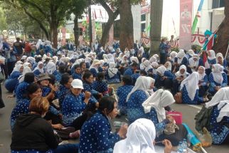 Ratusan Guru PAUD di Sumut Berkumpul, Gedung DPRD Jadi Sasarannya, Mau Sampaikan Hal Ini - JPNN.com Sumut