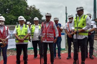 Bersama Bobby Nasution, Menhub Tinjau Proyek Kereta Api Medan-Binjai, Ada Imbauan Penting - JPNN.com Sumut