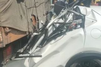 Mobil HRV Remuk Hantam Truk Tronton di Tol Medan-Tebing Tinggi, 2 Penumpang Tewas - JPNN.com Sumut