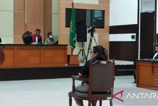 Sidang Koordinator Kontras dalam Kasus Pencemaran Nama Baik Menko Marves Luhut Panjaitan Gaduh - JPNN.com Sumut