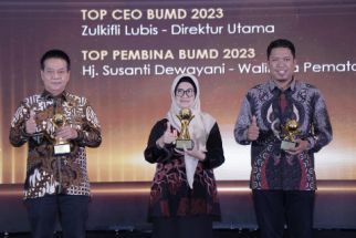 Wali Kota Pematangsiantar Raih Penghargaan Top BUMD Awards 2023 - JPNN.com Sumut