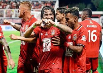 Malut United Menggunduli Persis Solo, Arema FC Bikin Madura United Gigit Jari