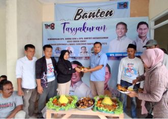 Tim 08 Prabowo Potong 57 Ekor Ayam Putih untuk Syukuran Kemenangan Andra - Dimyati Versi Hasil Hitung Cepat