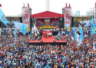 Di Hadapan Ribuan Buruh, Prabowo Dukung Marsinah Jadi Pahlawan Nasional