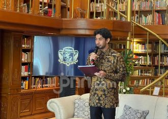 Reza Rahadian Mengajak Publik untuk Mengunjungi Wisma Habibie & Ainun