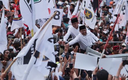 Silaturahmi ke Ponpes Al-Falak, Anies Baswedan Minta Doa Restu Para Santri - JPNN.com Jabar