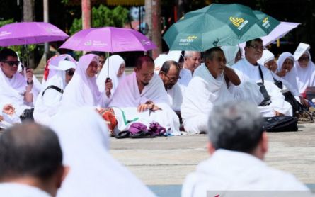 Harap Bersabar, Daftar Tunggu Haji Banten 53 Tahun - JPNN.com Banten