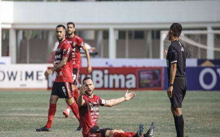 Skuad Mewah Bali United Susah Payah Tahan Imbang PS Tira Persikabo - JPNN.com Bali