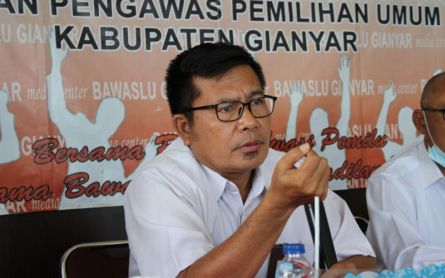 Bawaslu Sentil ASN dan Kades di Buleleng, Rudia: Jangan Ikut Politik Praktis - JPNN.com Bali