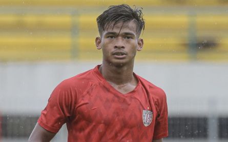 Irfan Jauhari Batal Pulang ke Bali, Ungkap Alasan Bersedia Dipinang Persija, Duh - JPNN.com Bali