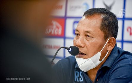 Persela Alami Momen Sedih di Laga Terakhir Liga 1, Coach Ragil Kirim Pesan Mengharukan - JPNN.com Bali