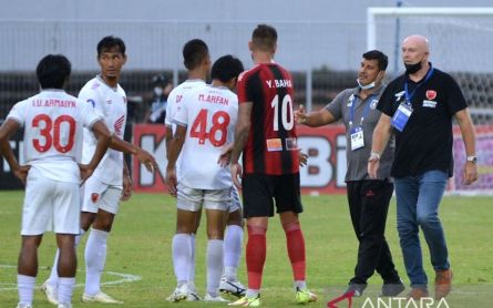 Pelatih Alfredo Vera Haruskan Persipura Menang Lawan Persita, Jika Tidak….. - JPNN.com Bali