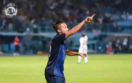 Arema FC Bungkam PSIS Semarang 2 – 0, Reaksi Coach Eduardo Mengejutkan - JPNN.com Bali