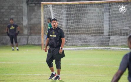 Pelatih Kedah FC Puji Teco Setinggi Langit, Tugasi Vales Kawal Irfan Jaya - JPNN.com Bali