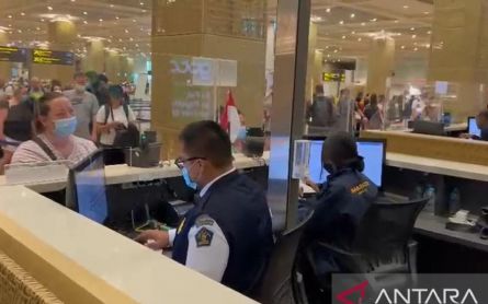 Imigrasi Kerahkan 177 Pegawai Tambahan di Bandara Bali, Siagakan 3 Konter Khusus - JPNN.com Bali