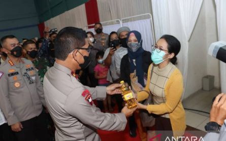 HUT Bhayangkara, Ratusan Warga Tangerang Ikut Donor Darah - JPNN.com Banten