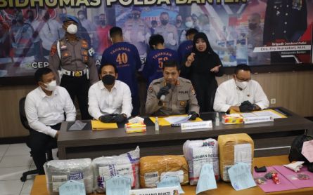 Karyawan JNE Jual Beli Ganja 11 Kg Lewat Jasa Pengiriman - JPNN.com Banten