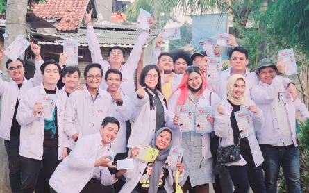 Sukarelawan Prabowo-Gibran di Banten Membagikan Nasi Kotak & Susu - JPNN.com Banten