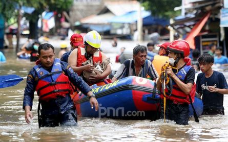 Flash Floods Hit Three Areas in Riau - JPNN.com English