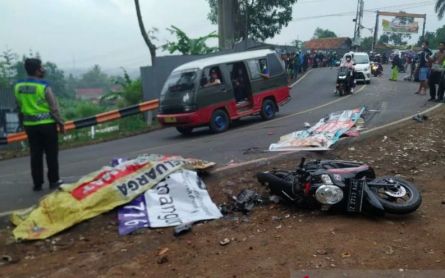 Four Dead in Multi-Vehicle Accident in Sumedang - JPNN.com English