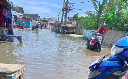 Neighborhoods in Tangerang Inundated for Five Days - JPNN.com English