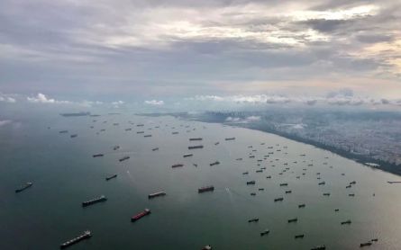 Indonesian Navy Denies Receiving Payments to Release Ships Held Near Singapore - JPNN.com English