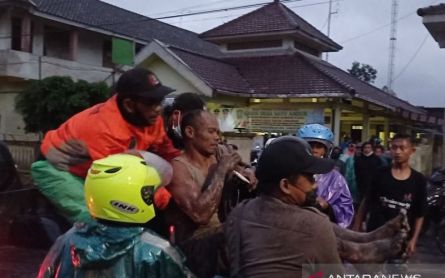 Mount Semeru Eruption Kills 13, Injures Dozens More - JPNN.com English