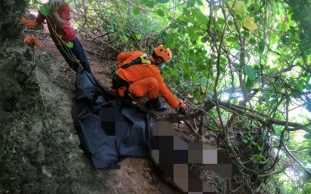Woman's Dead Body Found Lying on Karang Boma Cliff in Bali - JPNN.com English